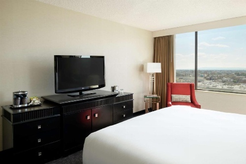 DoubleTree By Hilton Los Angeles Downtown image 17