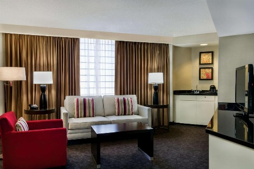 DoubleTree By Hilton Los Angeles Downtown image 7